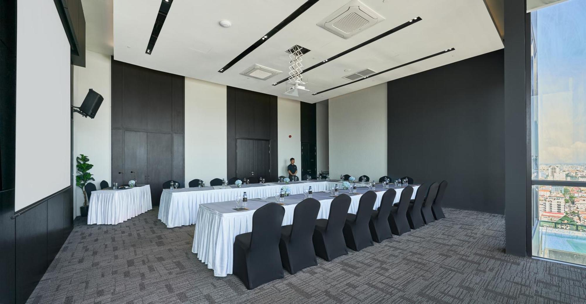 Luxcity Hotel & Apartment Phnom Penh Luaran gambar