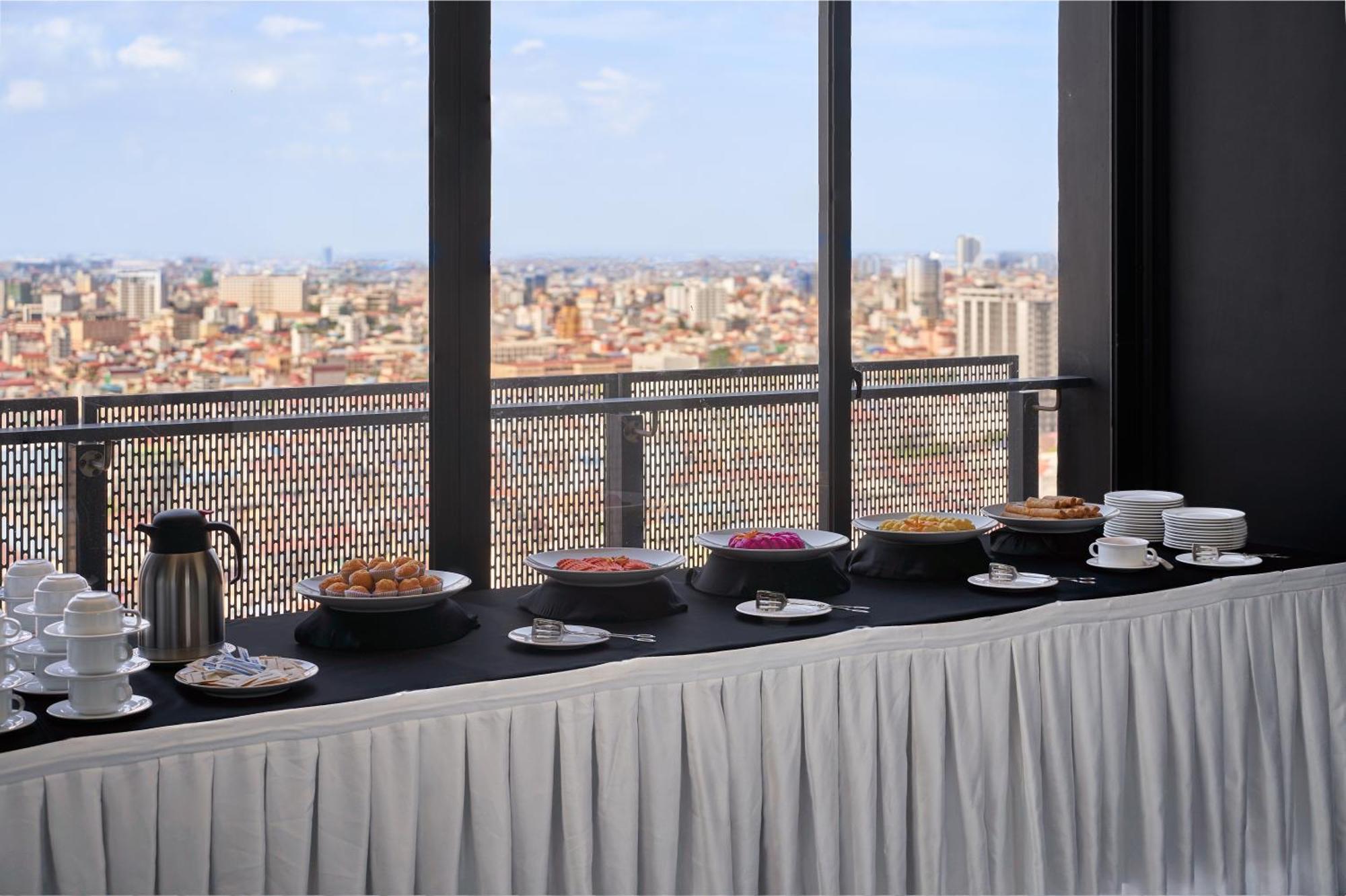 Luxcity Hotel & Apartment Phnom Penh Luaran gambar